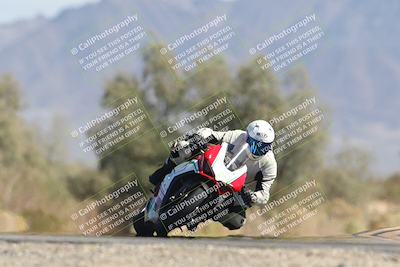 media/Oct-13-2025-Moto Forza (Mon) [[a66d839500]]/2-A Group/Session 4 Turn 7/